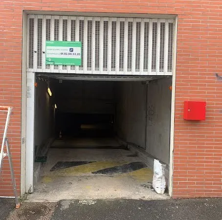 Parking 12 m²