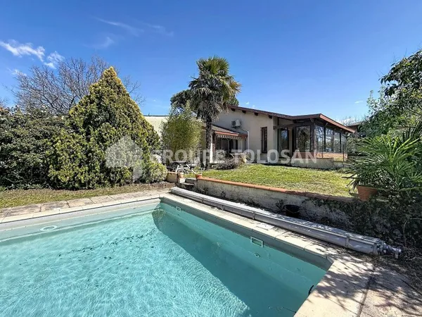 Maison 10 pièces 202 m²