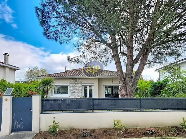 Maison familiale 120m2 + dépendance à Pessac Cap de Bos.