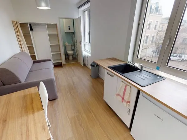 Studio 1 pièce 16 m²