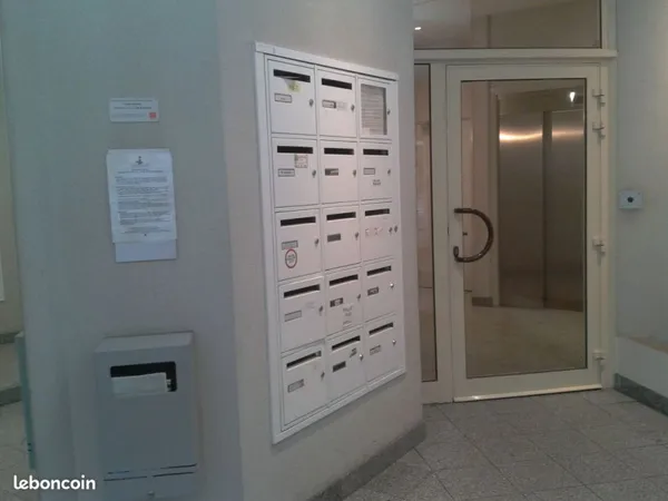 A vendre - rennes hyper centre - appartement t2 + garage