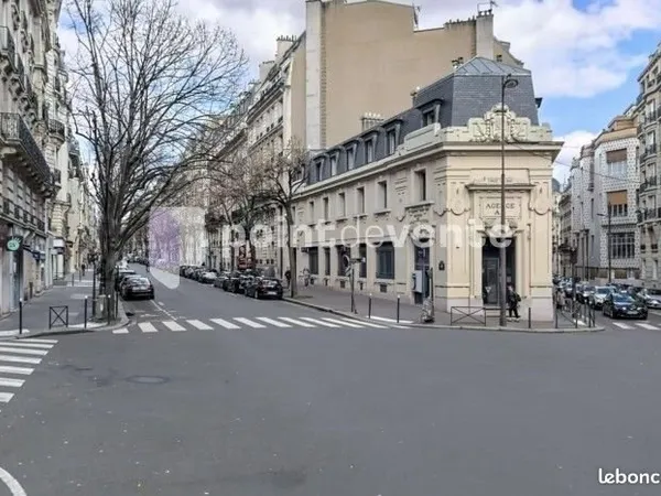 Commerce mobilier/décoration 150 m²