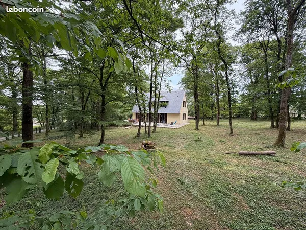 Maison 5 pièces 180 m²