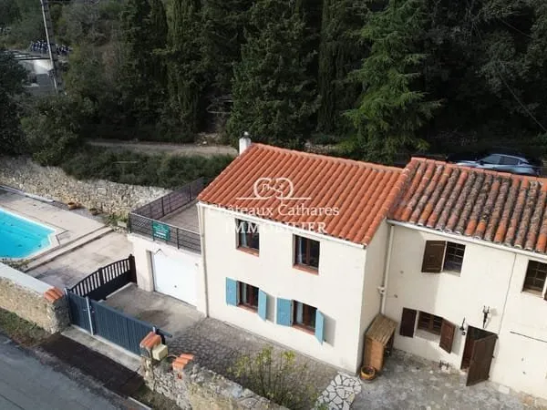 Maison en pierre rénovée- 11350 Cucugnan -FRANCE