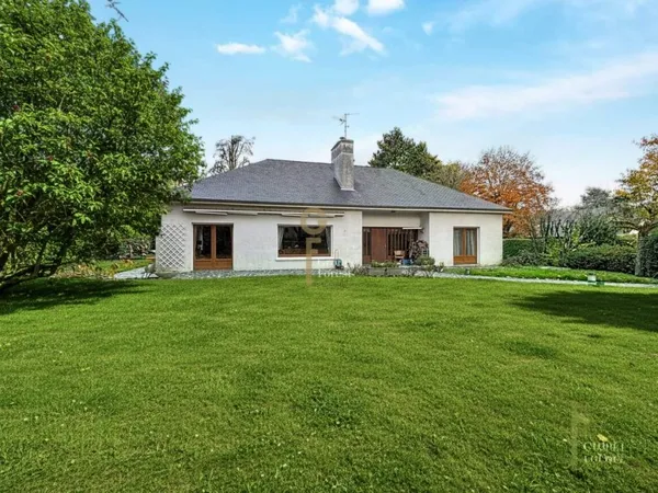 Maison 7 pièces 242 m²
