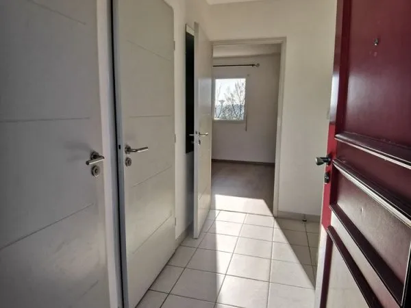AV Appart Bassens 33530 parfait état