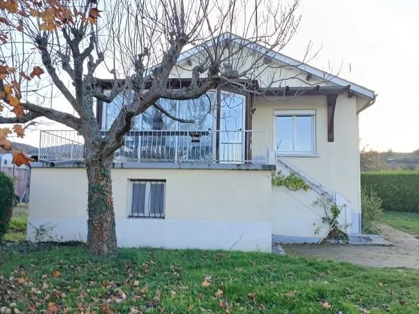 Maison avec beau jardin à trelins