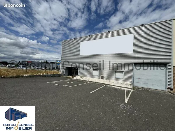 Local d'activité 600 m²