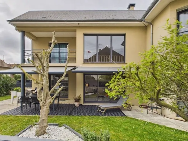 Maison 5 pièces 178 m²