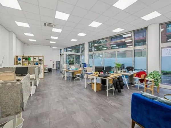 Bureaux 144 m²