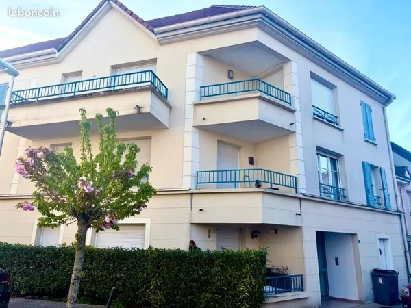 F2 au coeur de Villepinte - deux pas de l'Hôtel de Ville et l'Église - Investissement locatif rentab