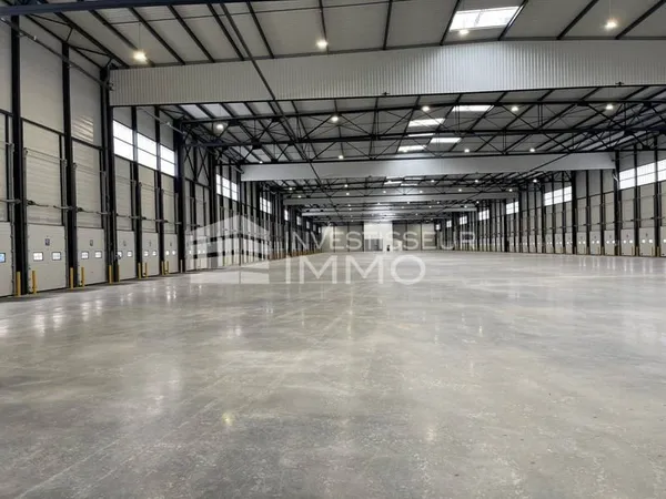 Local d'activité 22400 m²