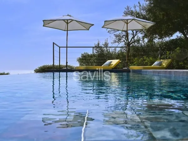 Charmante villa vue mer à proximité de la plage de Gigaro