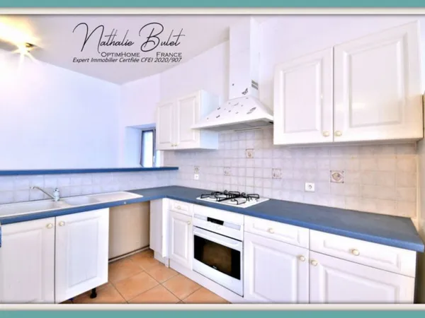 A VENDRE, Saint Chinian, immeuble de rapport (4 lots), centre village