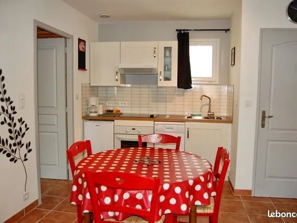 ORANGE Appartement meublé T2