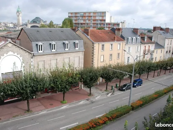 Grand T3 87,94 m², grand séjour, baie vitrée sur balcon, 2 chambres, garage fermé, 23 av Bénédictins