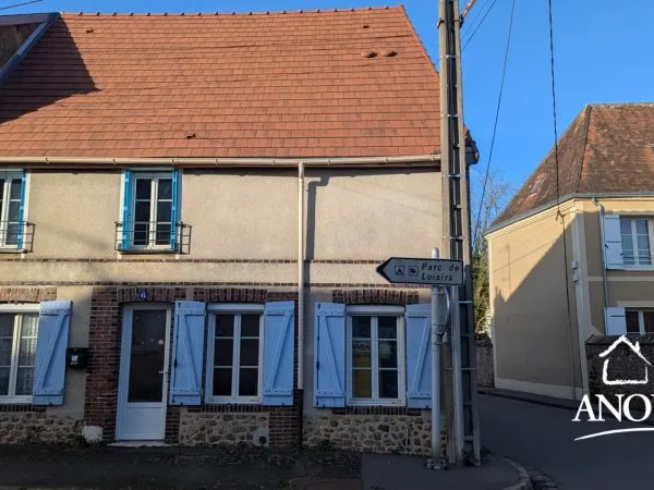 MAISON 103 M² 5 CHAMBRES ET GRANGE FORT POTENTIEL