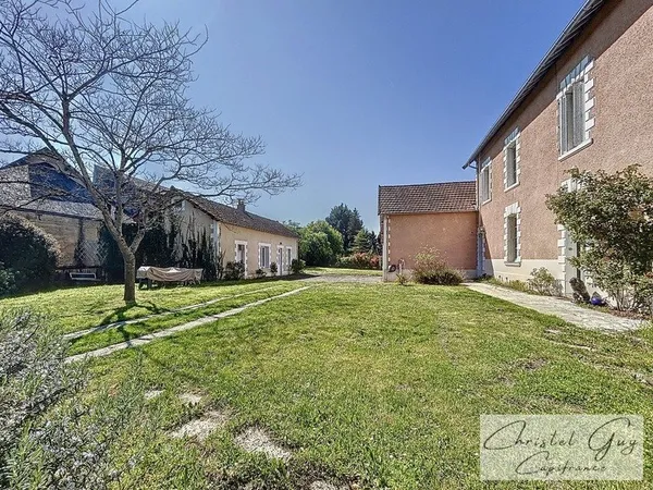 Vaas (72500) - Propriété de Charme 1910 de 175 m² + Maison d'amis, 7 Pièces, Terrain de 1260 m², Idé