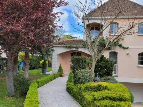 Maison 5 pièces 176 m²