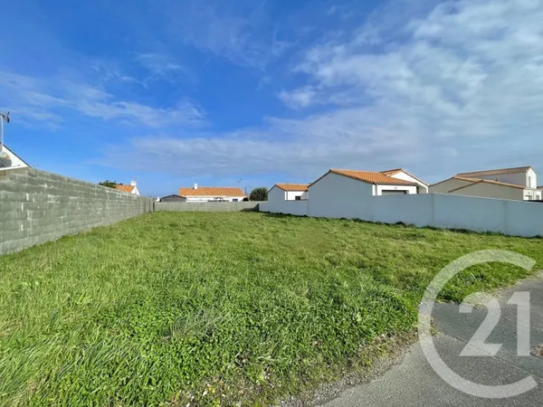Terrain 447 m²