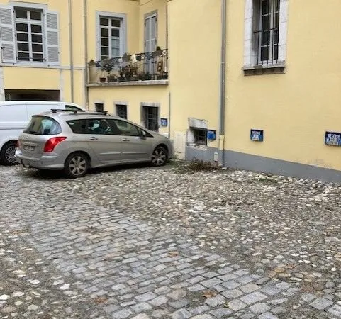 Place de parking Chambéry centre ville