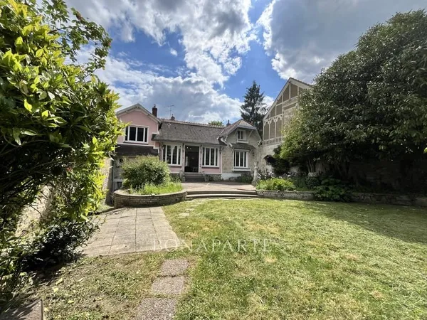 Propriété d'exception Jouy le Moutier - 11 Pièces - 260m2 (300m2 utiles)