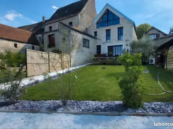 Ancienne ferme rénovée 210 m² - DPE A - Yvelines