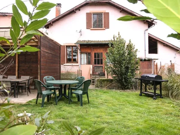Maison 4/5 pièces, 97,28m², terrain 384, garage, cave