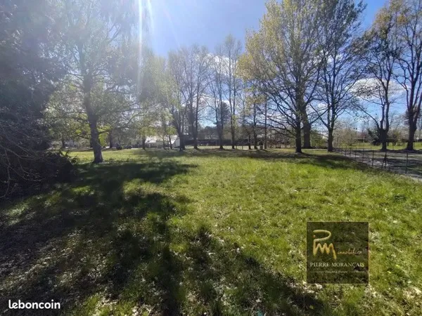 Terrain 930 m² Parigné-l'Évêque