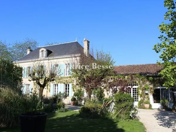 Maison 15 pièces 524 m²