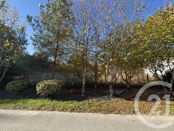 Terrain 953 m²
