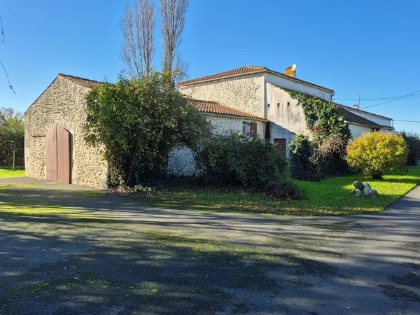 Maison à vendre 6 pièces CABARIOT (17)