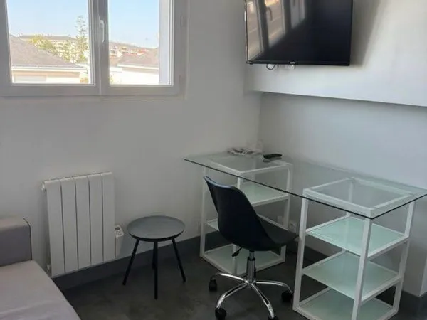 Duplex meublé et tout équipé, situé dans le quartier St-Serge / Ney / Chalouère à Angers, à proximit