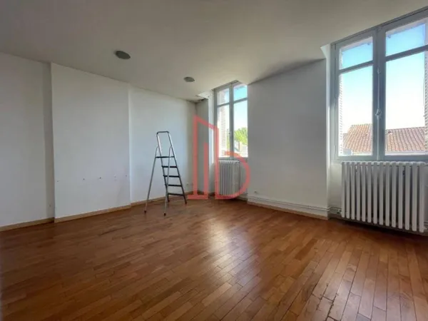 Bureaux 182 m²