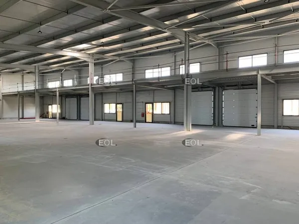 Local d'activité 330 m²