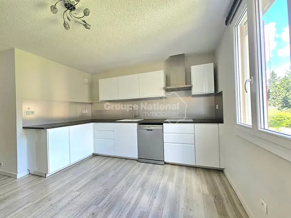 ST CHAMAS : Appartement t3 meublé (76 m2) à louer