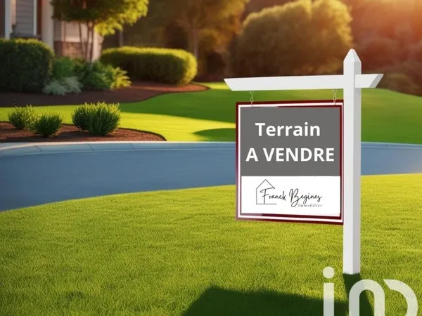 Terrain 800 m²