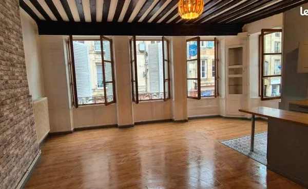 Location appartement centre ville de Langres