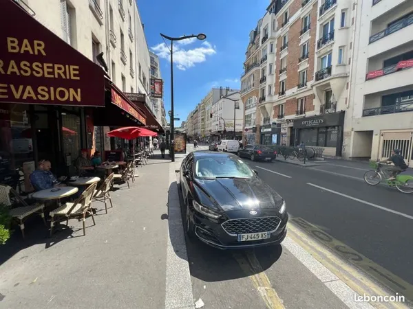 Boutique 230 m² PARIS