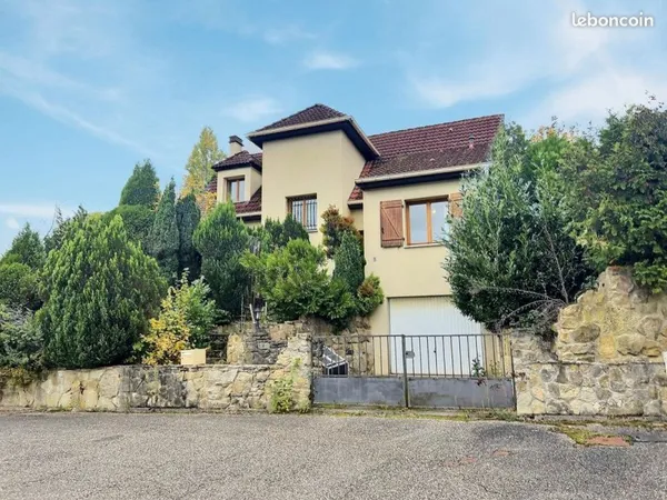 Maison de caractere - 130m2 - 13 ares 62 - 4 chambres - sarreguemines - 231.000