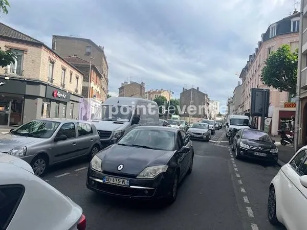 Local commercial 60 m²