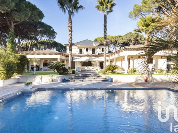 Maison 8 pièces 300 m²