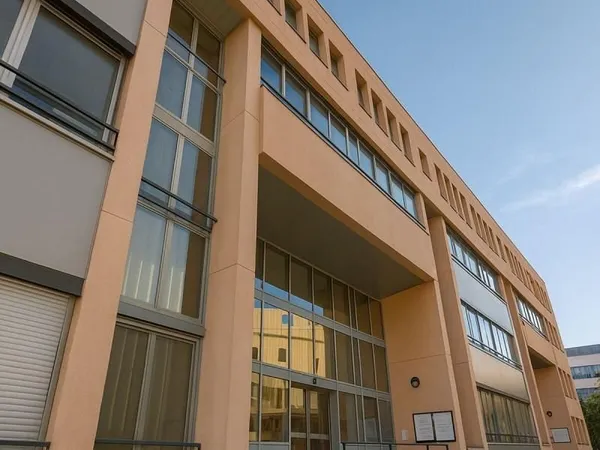 Bureaux 612 m²