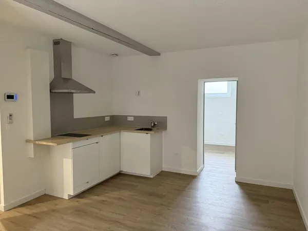AGEN, appartement T2 entièrement refait à neuf
