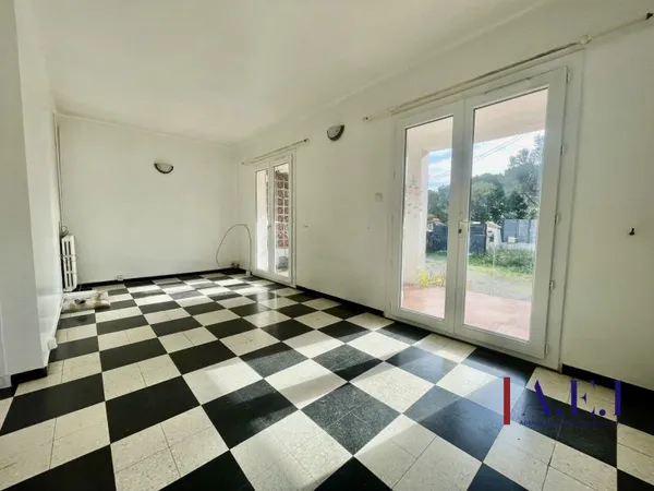 Coquette maison individuelle - idéalement située à Sanary-sur