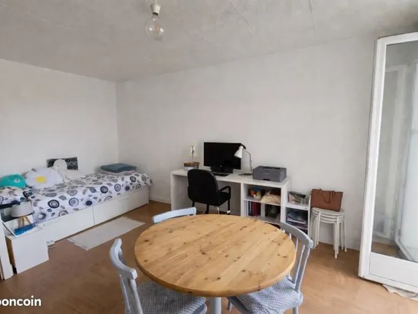 Studio 1 pièce 23 m²