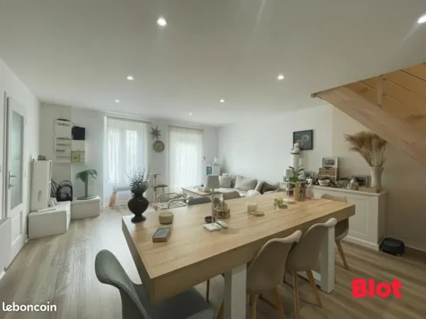 Maison 3 pièces 153 m²