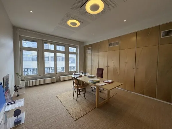 LOCAL PROFESSIONNEL/BUREAUX A LOUER A ROANNE - CENTRE VILLE