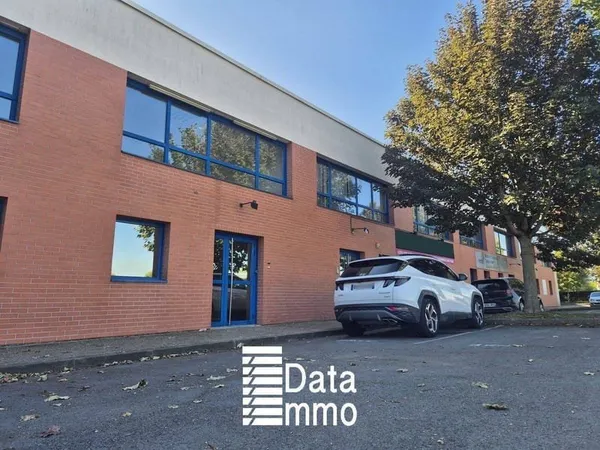 Entrepôt 1242 m²