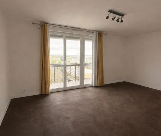 Appartement T4 avec balcon, Nantes